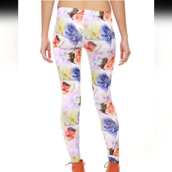 VOLCOM Hot Sunday floral print leggings size Lrg./14 EUC - Picture 2 of 7